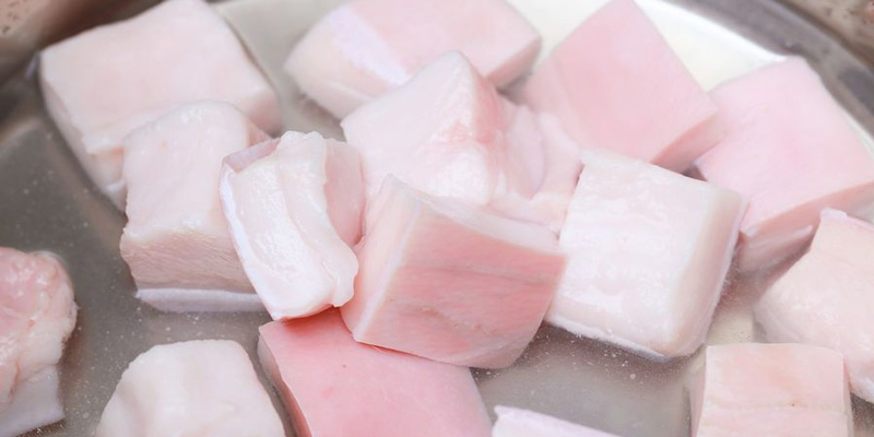 Các bài thuốc chữa bệnh từ mỡ lợn